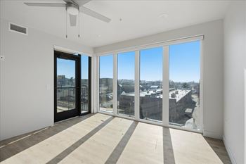 Living room with large windows and natural light2